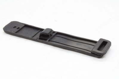 8716217SX Стяжка брызговика резиновая