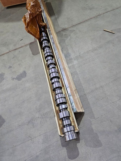 3042568 Распредвал