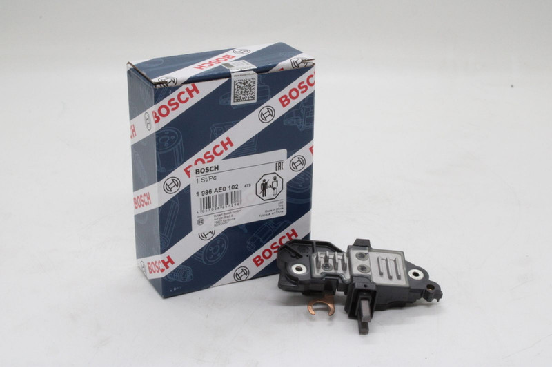 1986AE0102 Реле-регулятор генератора — 1