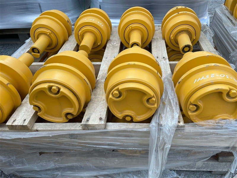 154-30-25111 Каток поддерживающий — 1