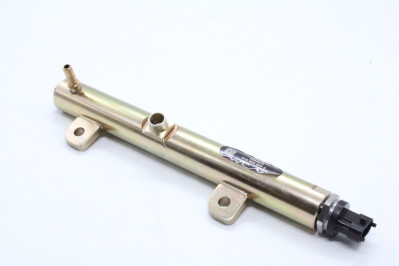 0445224013 Рампа топливная ISF3.8