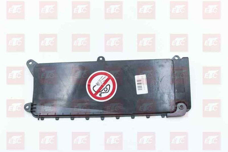 811W62410-0077 Крышка блока предохранителей — 2