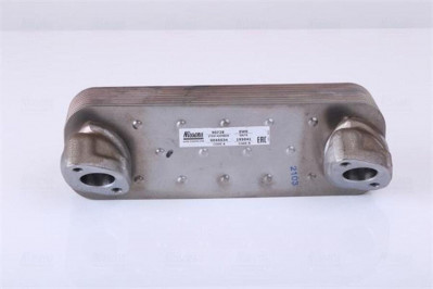 90728 Радиатор масляный D2566/2865/2866/2876