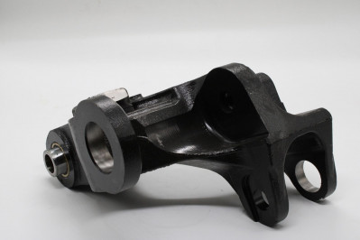 A9603200527 Кронштейн передний левый