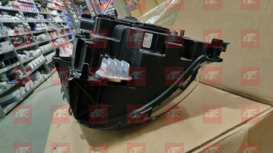 VO 24159415 Фара левая FMX