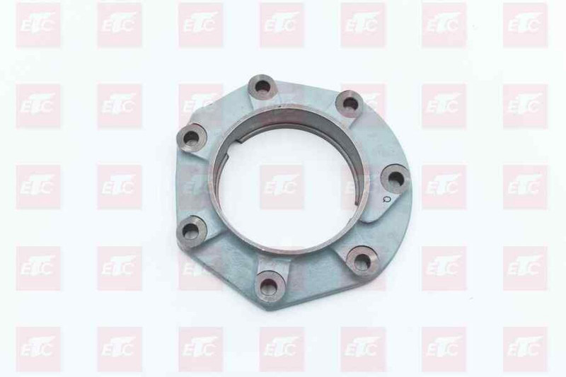 L9030147X0 Крышка заднего выходного подшипника — 1