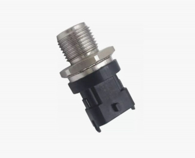 0281006186 Датчик давления топлива