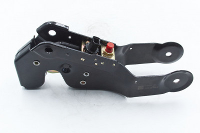 CNHTC 810W61851-6030 Замок кабины в сборе