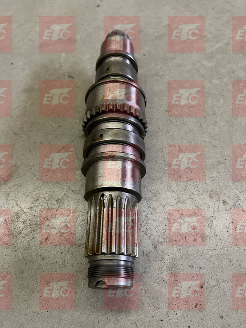 2071030364 Вал ведущий КПП — 1