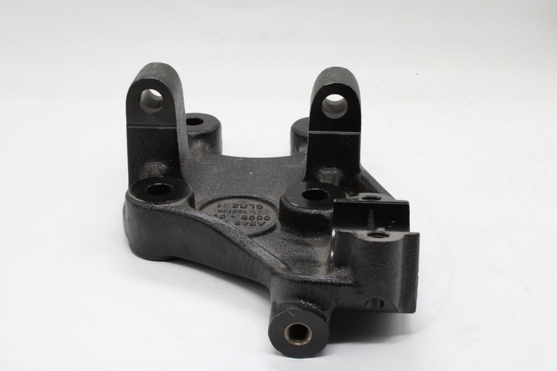 9493250509 Кронштейн амортизатора правый заднего моста — 2