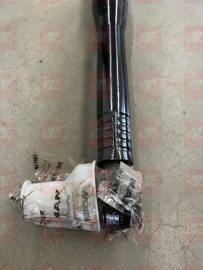 81466106833 Тяга продольная рулевая длинная