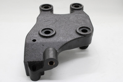 9493250509 Кронштейн амортизатора правый заднего моста