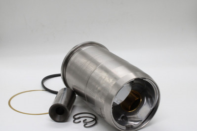 001AY00170090 Поршнекомплект