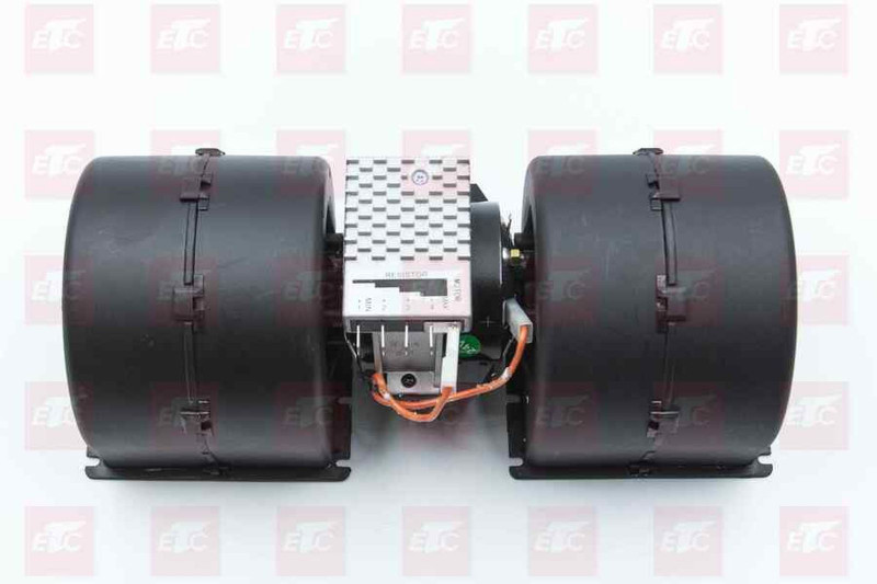 17Y-58B-09000-2 Моторчик отопителя — 1