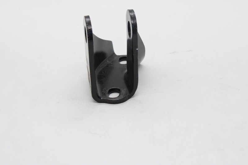 A9492850840 Кронштейн задний правый, реактивной продольной тяги РКП — 1