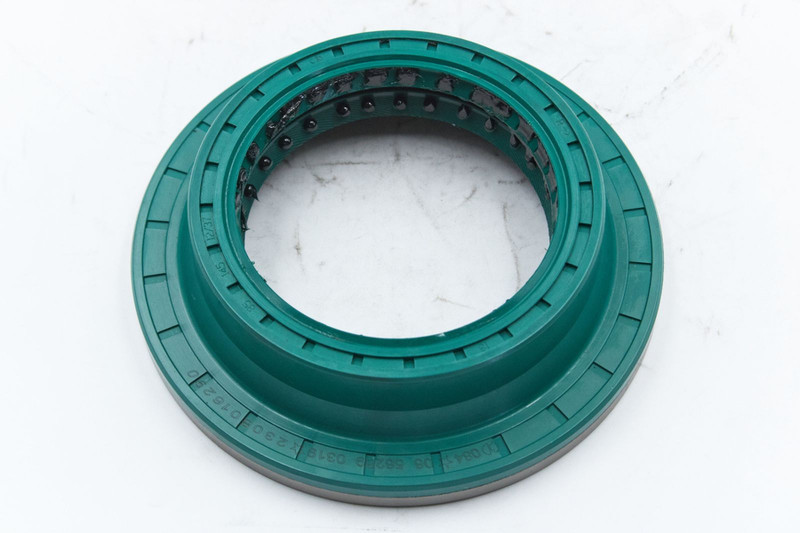 06.56289.0319 Сальник 85*145*12/25-FPM/NBR — 1