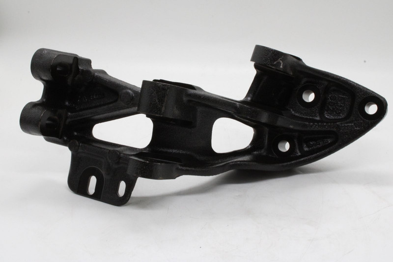 A93031722017390 Кронштейн рамы — 1