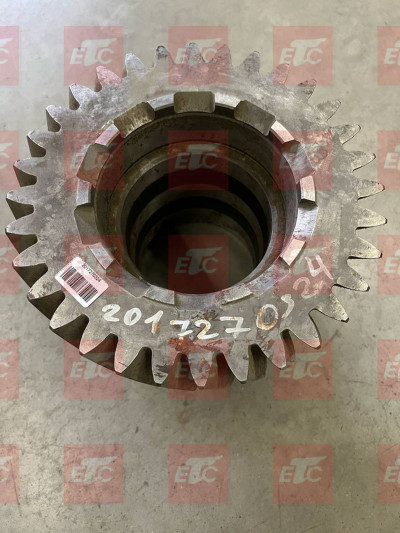 2017270324 Шестерня вставная