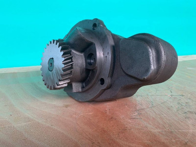 3042378 Насос масляный