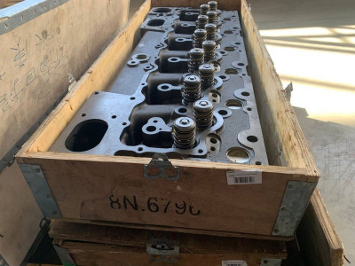 7N8866 Головка блока цилиндров в сборе