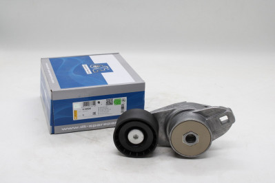DT 215523 Натяжитель ремня пластиковый шкив
