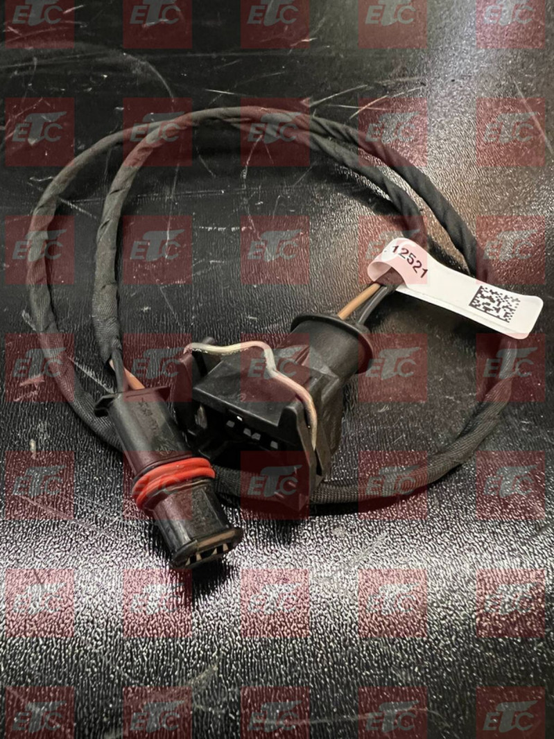 9039792A Жгут-адаптер циркуляционного насоса U4840 — 2