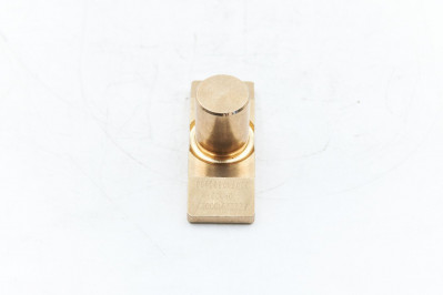 WG2229100022 Ползун КПП HW25712XST