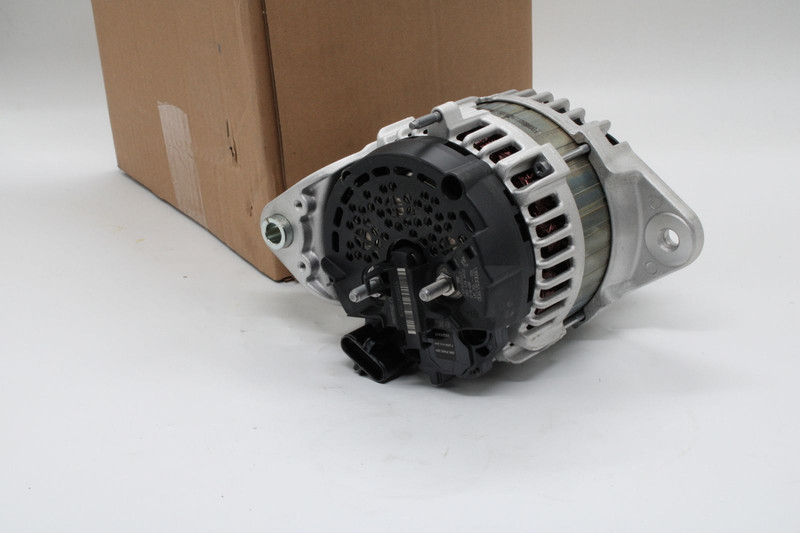 VO 22591478 Генератор 24V 150A — 3