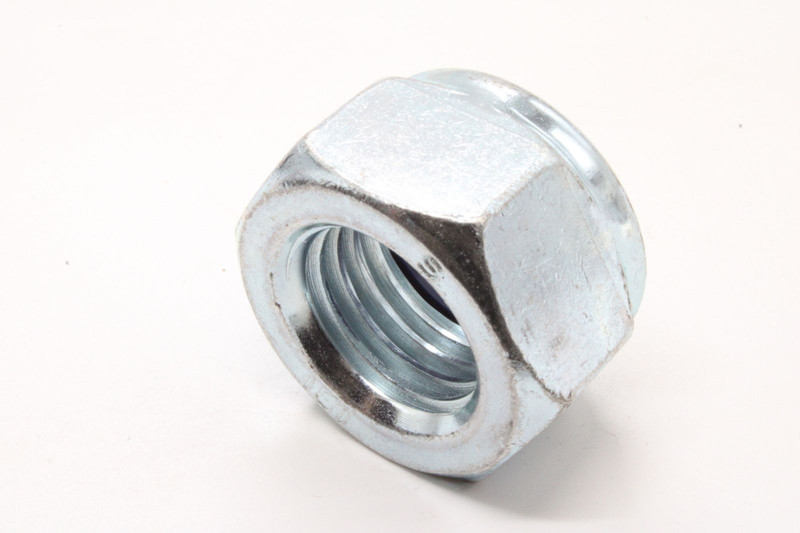 E9900135610 Гайка пальца рессоры M30*3,5 — 3