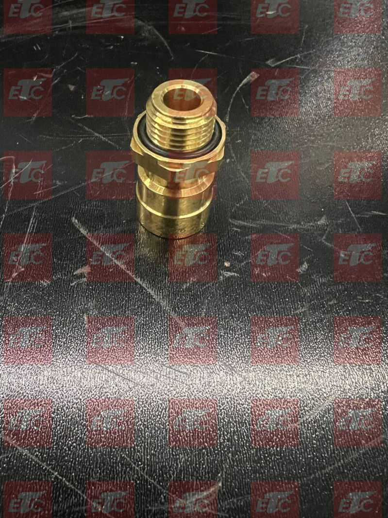 VO 991092 Соединитель штыревой прямой M12*1,5 — 1