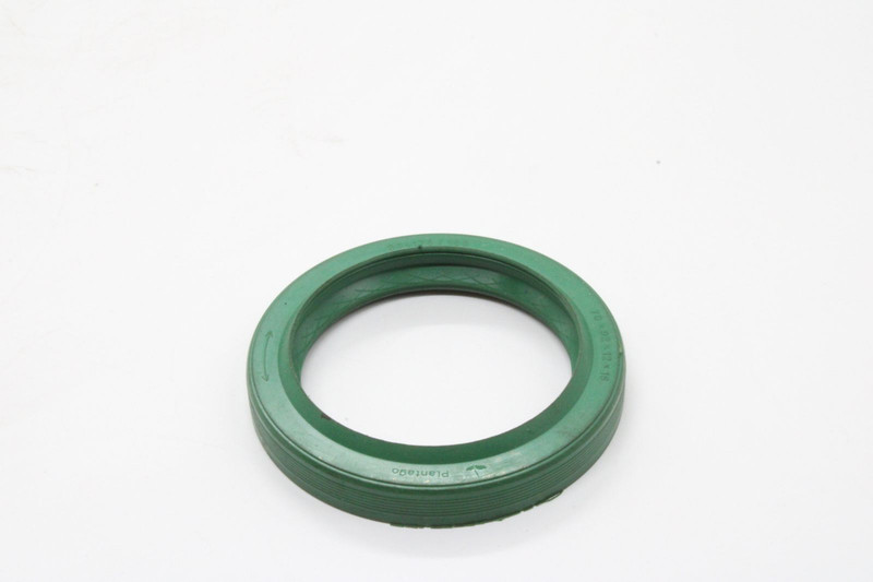 864180176 Манжета хвостовика 5320 лев/прав — 2