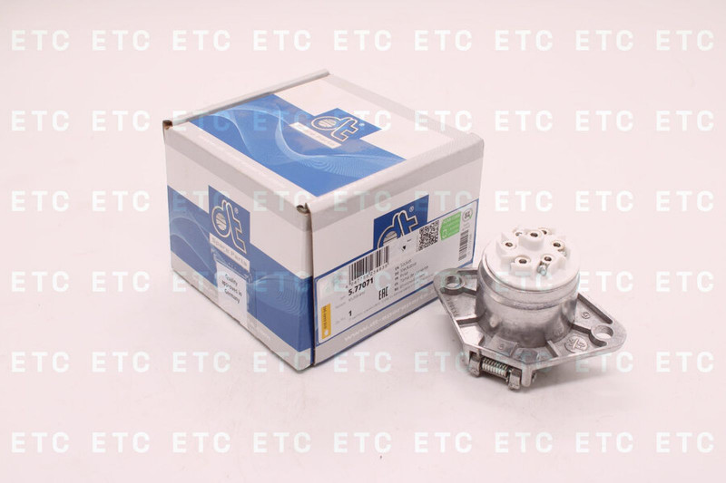 DT 577071 Штепсельная розетка 7-полюс. — 1