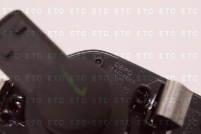 4401413RAE Фонарь указателя поворота правый