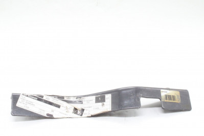 VO 82446486 Кронштейн правый