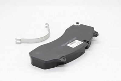 CNHTC WG9100444150 Колодка тормозная задняя 1шт