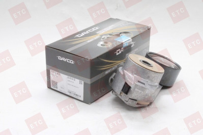 APV2739 Натяжитель ремня в сборе ролик метал.