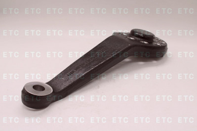 SITRAK AZ712734006022 Сошка поворотного кулака нижняя прав.