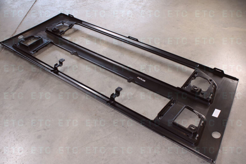 AC21397813 Решетка радиатора — 3