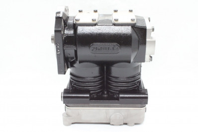 0104074 Компрессор воздушный. 2-х цилиндровый/ 608 cm3 с приводом под ТННД