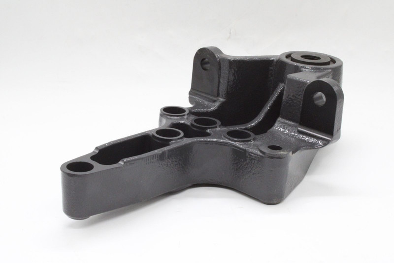 7421594732 Кронштейн рессоры правая — 4