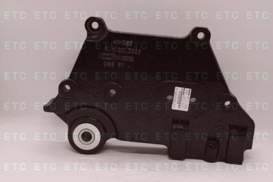 81413016163 Кронштейн передней рессоры слева