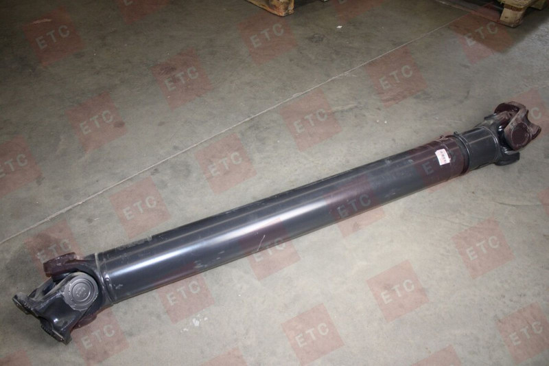 VO 25818814 Карданный вал — 1