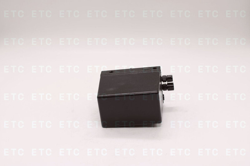 M4711001 Насос подъема кабины — 4