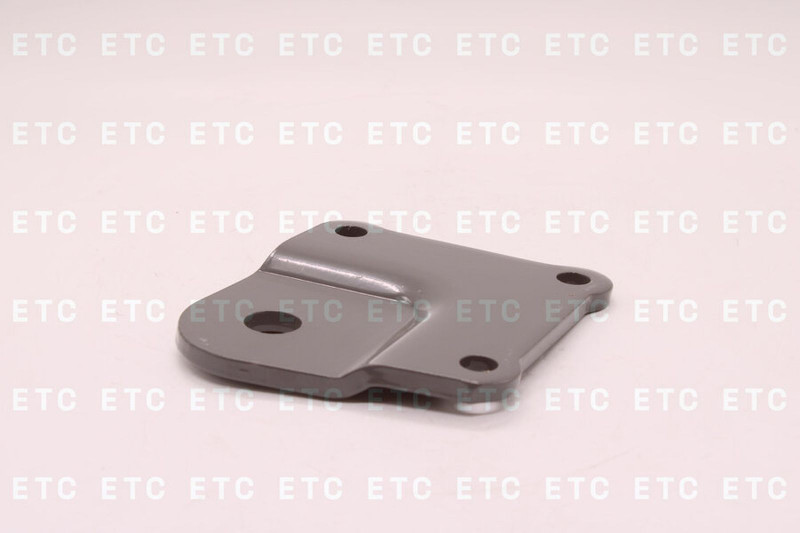 WG9925522108 Кронштейн передней рессоры, передний левый — 1