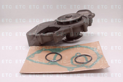 DT 462588 Насос водяной OM457