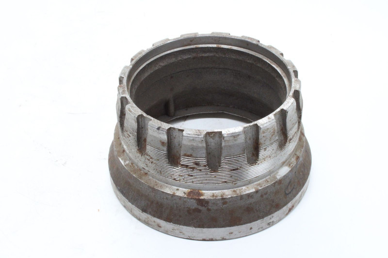 T000592 Втулка регулировочная — 1