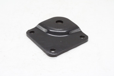 81417200118 RB Кронштейн рессоры передний TGA, TGS, TGX