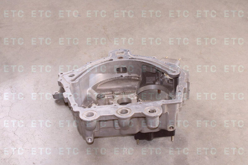 2070300904 Крышка передняя ДВС — 1