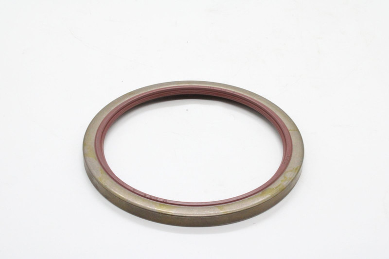 ST 48554907 Сальник ступицы 132*160*10 — 1