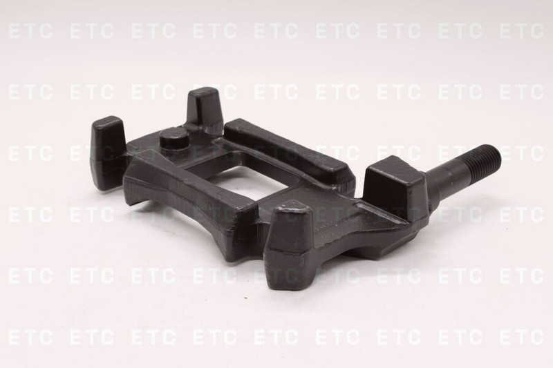 18022210 Опорная пластина рессоры правая с креплением под амортизатор — 4